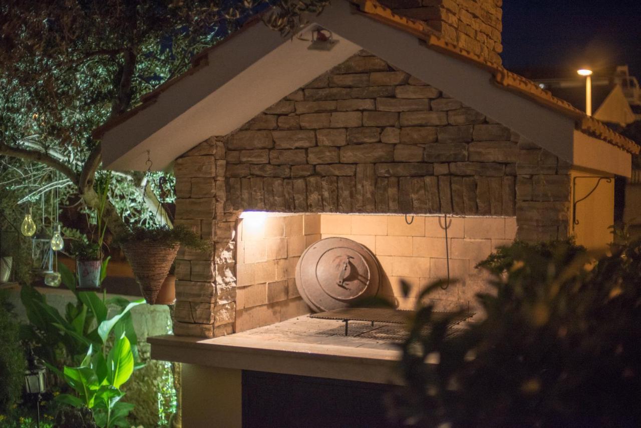 Apartmani Julija Vodice Exterior foto